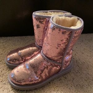 Sequin uggs size 5.